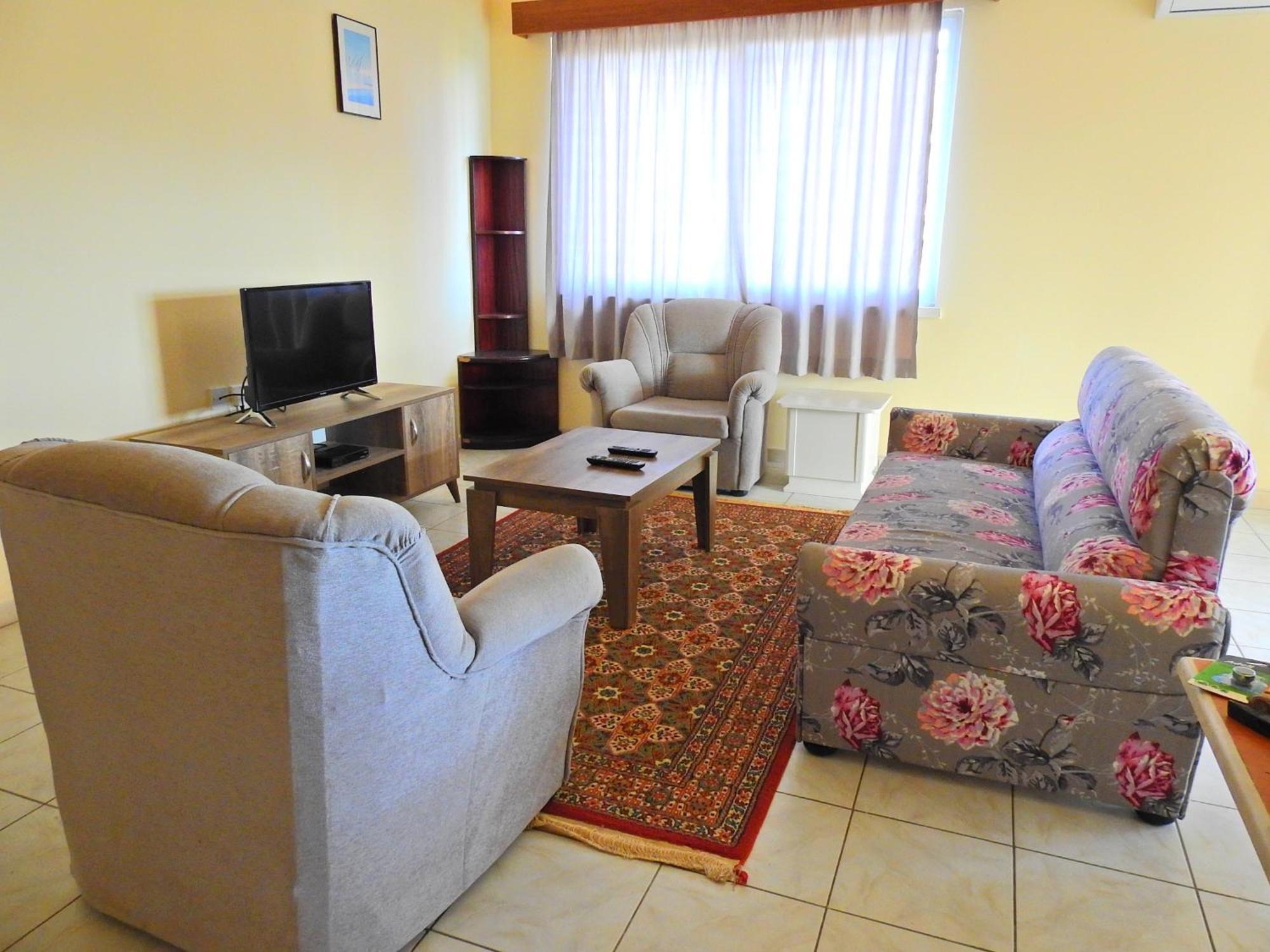 Ertunalp Apartment Famagusta  Exterior photo
